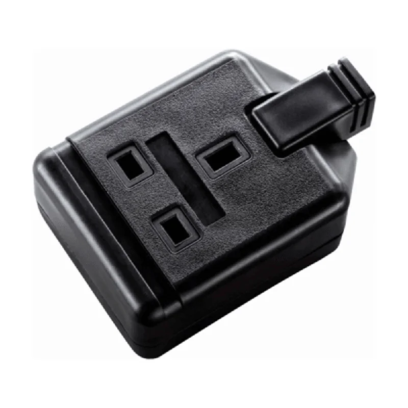 Track lighting for creating a moody atmosphereBG Masterplug Permaplug Black 1 Gang 13A Trailing Socket Track lighting for creating a moody atmosphereBG Masterplug Permaplug Black 1 Gang 13A Trailing Socket