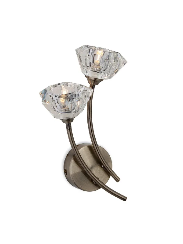 Track lighting for adding a touch of eleganceClara 2 Light Wall Antique Brass with Clear Glass Track lighting for adding a touch of eleganceClara 2 Light Wall Antique Brass with Clear Glass