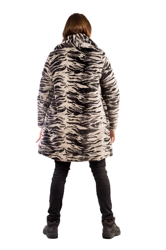 Men's Long Cozy Coat in 