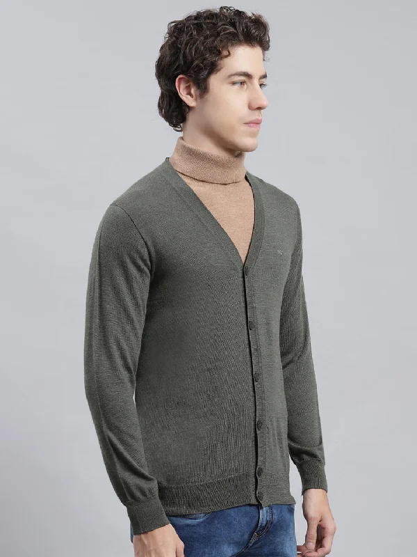 Men Olive Solid Cardigan