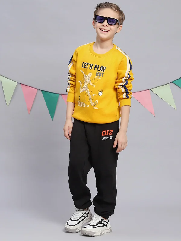 Boys Yellow Printed Round Neck Full Sleeve Sweatshirt